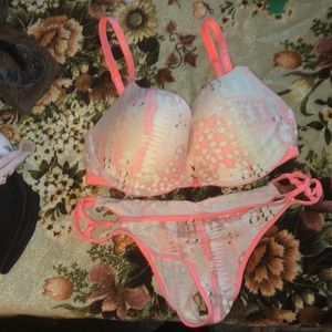 VS Bra/Pantie Set!